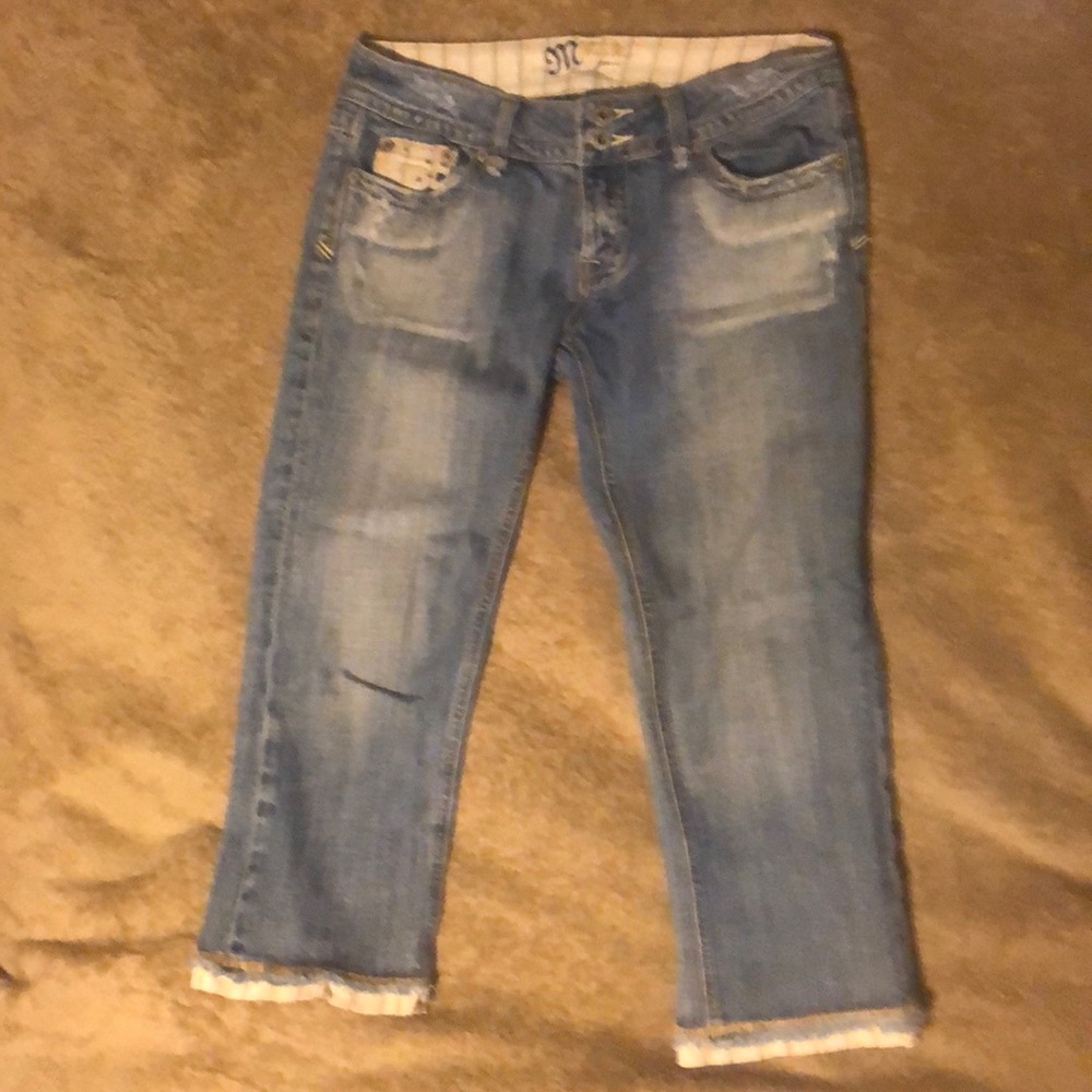 Miss Me Capris size 28